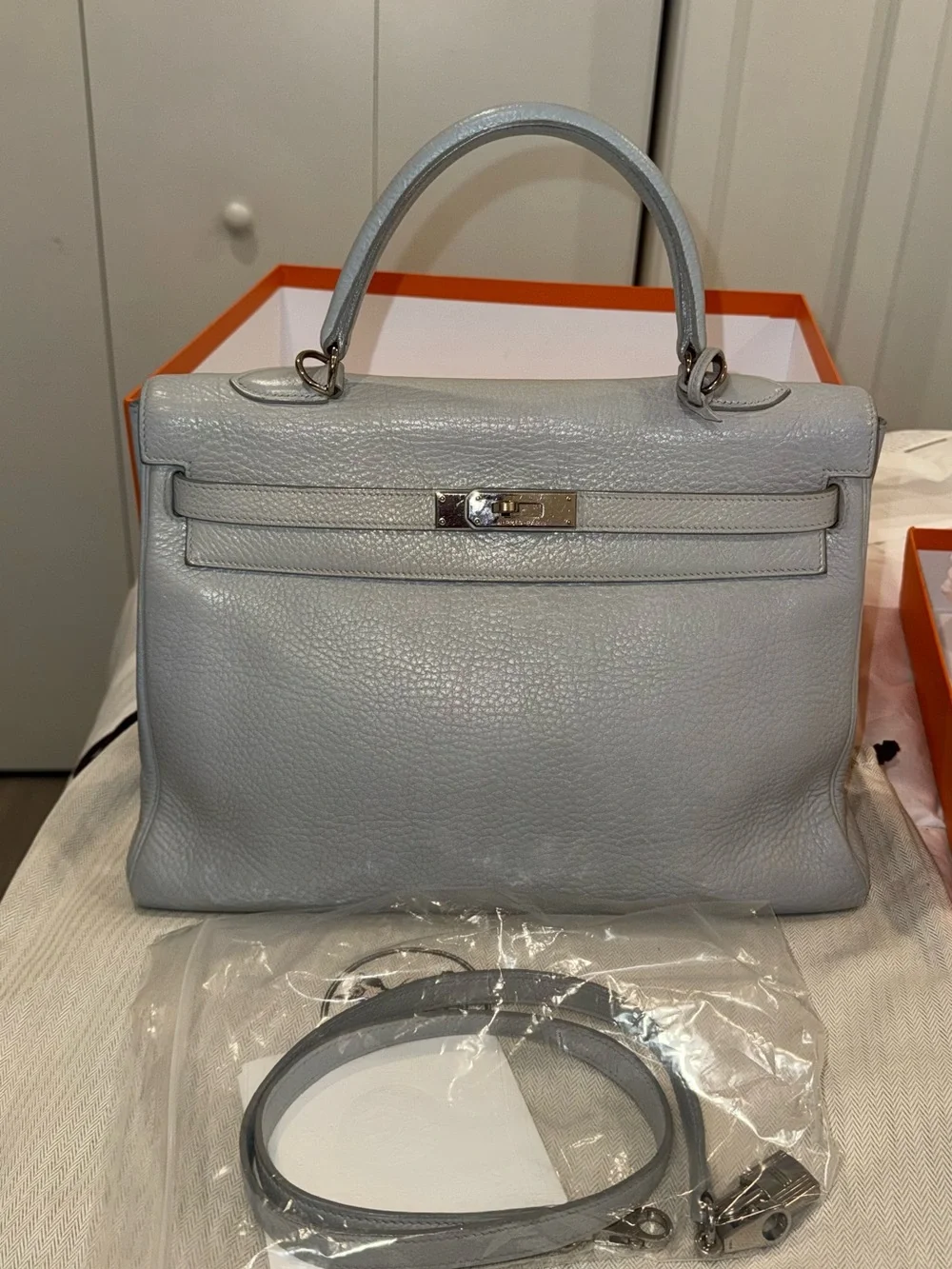 HERMES KELLY 32 Light Gray Top-Handle Leather Bag with PALLADIUM Hardware
